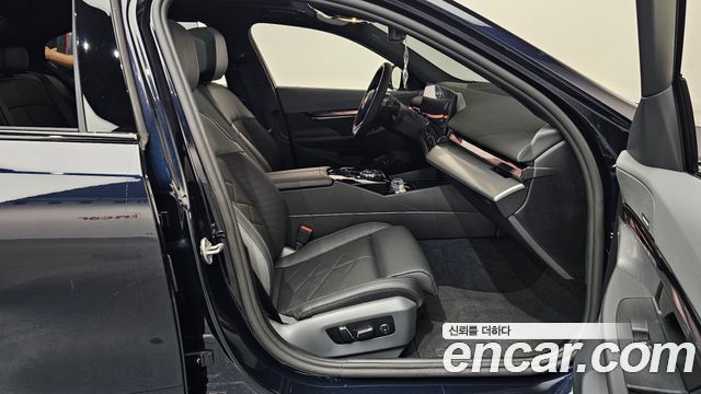 BMW 5 Series (G60) 530i xDrive M Sport 2025 — фото 32