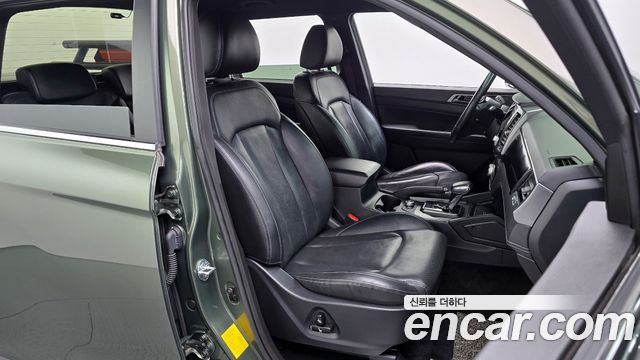 KG Mobility (SsangYong) Rexton Sports Khan Diesel 2.2 4WD Noblesse 2022 — фото 12