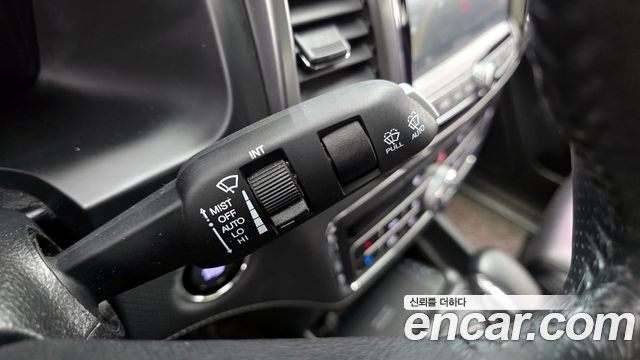 KG Mobility (SsangYong) Rexton Sports Khan Diesel 2.2 4WD Noblesse 2022 — фото 17