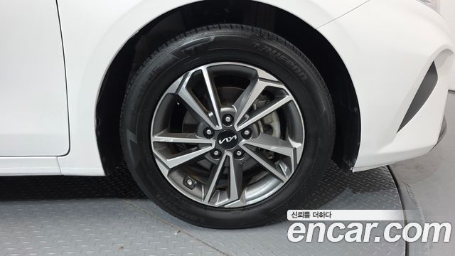 Kia K3 (II) 1.6 Prestige 2023 — фото 5