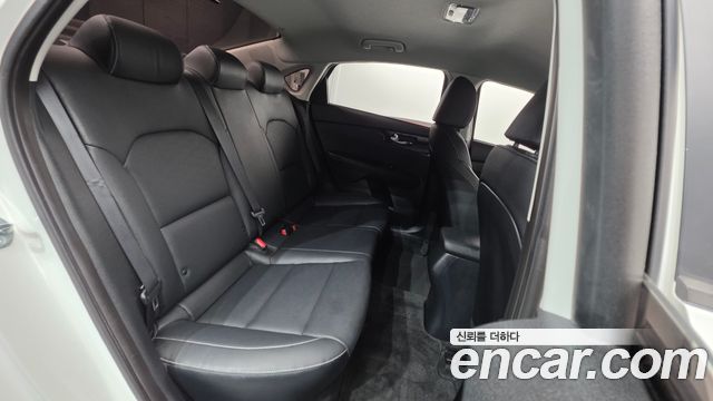 Kia K3 (II) 1.6 Prestige 2023 — фото 19