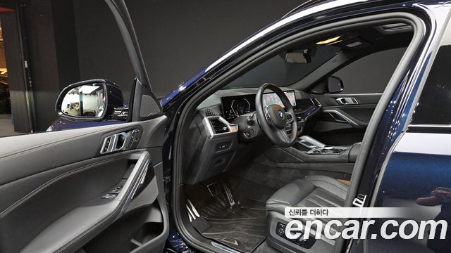 BMW X6 (G06) xDrive40i M Sport 2024 — фото 10