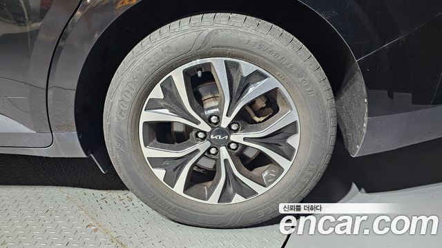 Kia Carnival (IV) Diesel 9-Seater Prestige 2023 — фото 21
