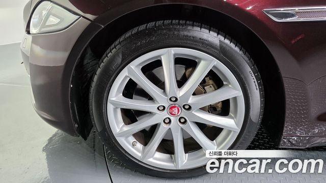 Jaguar XJ 3.0D Premium Luxury SWB X351 2018 — фото 5
