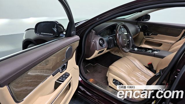 Jaguar XJ 3.0D Premium Luxury SWB X351 2018 — фото 10