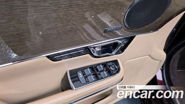 Jaguar XJ 3.0D Premium Luxury SWB X351 2018 — фото 20