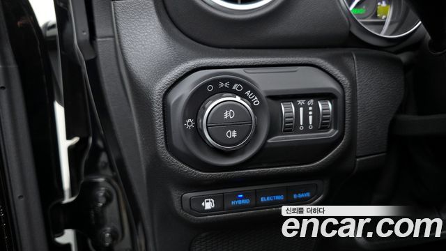 Jeep Wrangler (JL) 2.0 Overland Power Top 4Door 4xe 2021 — фото 17