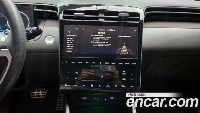 Hyundai Tucson (NX4) Gasoline 1.6 Turbo 2WD Inspiration 2022 — фото 14