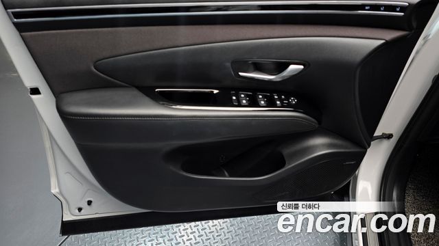 Hyundai Tucson (NX4) Gasoline 1.6 Turbo 2WD Inspiration 2022 — фото 16
