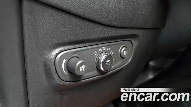 Chevrolet Next Equinox 4WD Premier 2022 — фото 18