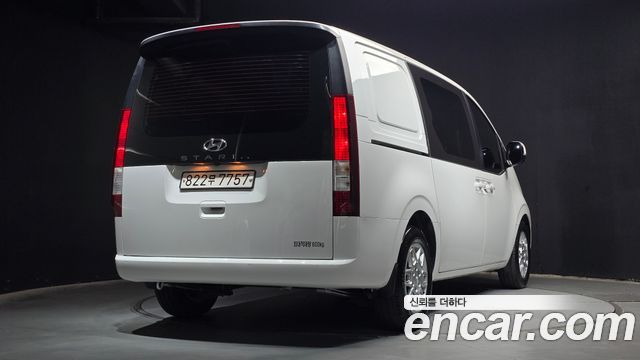 Hyundai Staria Cargo 5-Seater Modern 2022 — фото 2