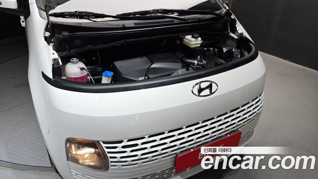 Hyundai Staria Cargo 5-Seater Modern 2022 — фото 6