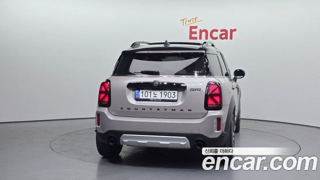 MINI Cooper S Countryman ALL4 Classic Launch Pack 2nd 2023 — фото 4