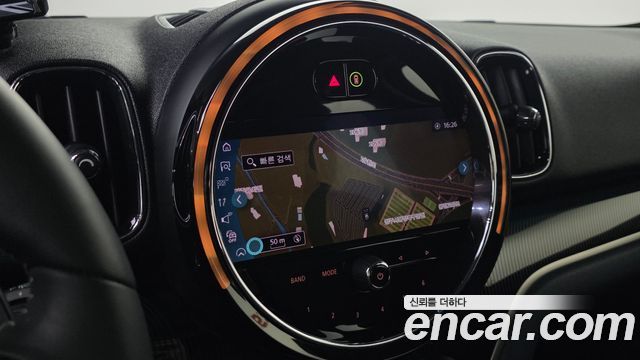 MINI Cooper S Countryman ALL4 Classic Launch Pack 2nd 2023 — фото 6