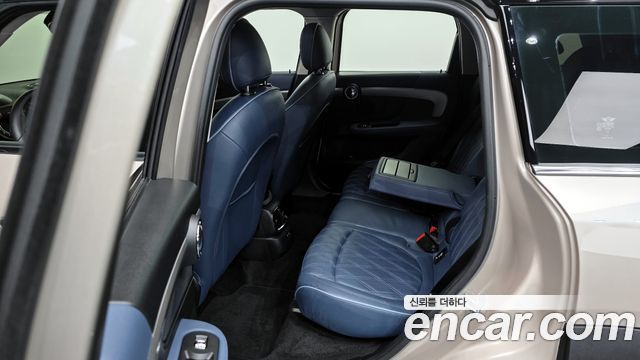 MINI Cooper S Countryman ALL4 Classic Launch Pack 2nd 2023 — фото 12