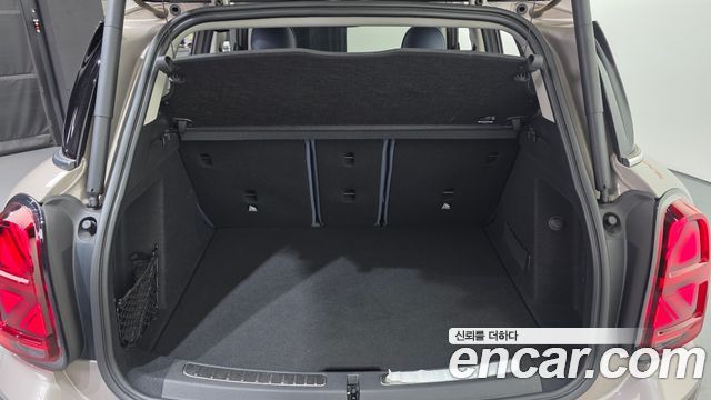 MINI Cooper S Countryman ALL4 Classic Launch Pack 2nd 2023 — фото 28