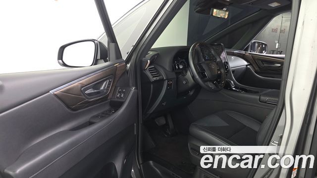 Toyota Alphard (IV) 2.5 HEV Executive AWD 2025 — фото 10