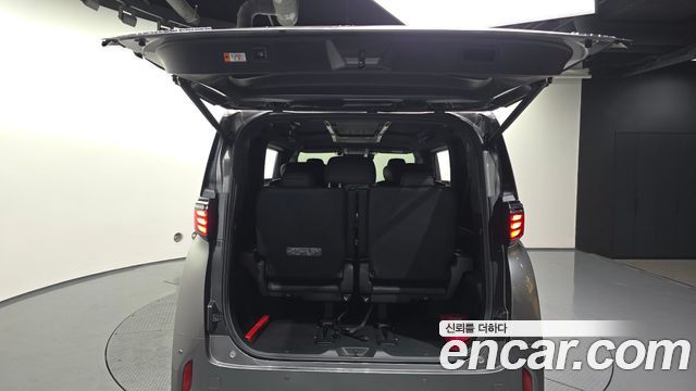 Toyota Alphard (IV) 2.5 HEV Executive AWD 2025 — фото 24
