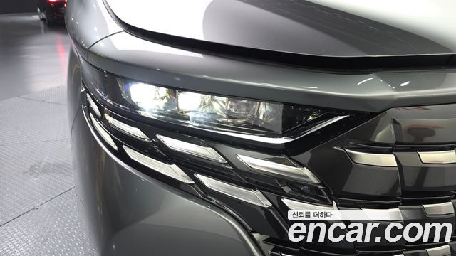 Toyota Alphard (IV) 2.5 HEV Executive AWD 2025 — фото 28