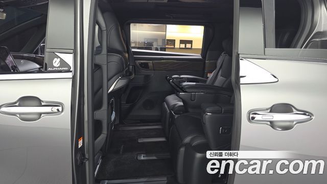 Toyota Alphard (IV) 2.5 HEV Executive AWD 2025 — фото 32