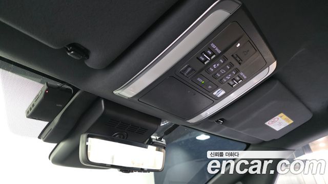 Toyota Alphard (IV) 2.5 HEV Executive AWD 2025 — фото 34