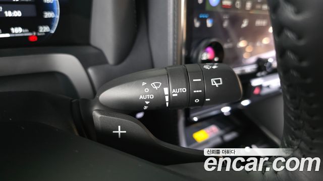 Toyota Alphard (IV) 2.5 HEV Executive AWD 2025 — фото 36