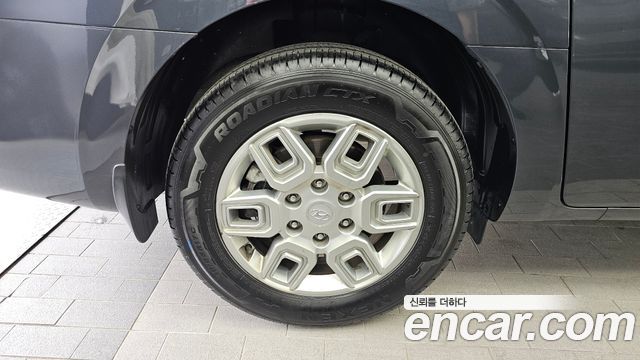 Hyundai Staria L3.5 Cargo 5-Seater Modern 2023 — фото 5