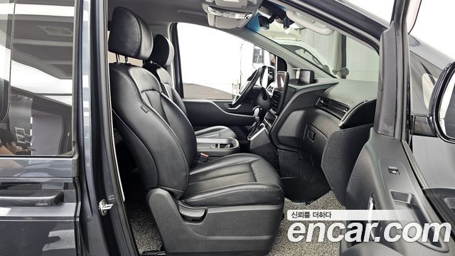 Hyundai Staria L3.5 Cargo 5-Seater Modern 2023 — фото 11