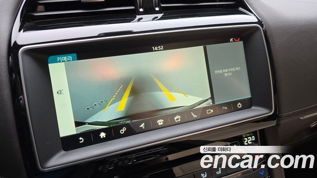 Jaguar F-PACE 20d Prestige 2019 — фото 17
