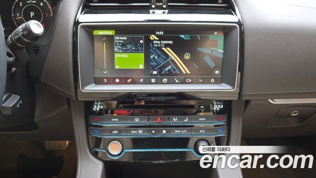 Jaguar F-PACE 20d Prestige 2019 — фото 19