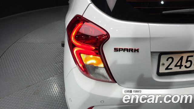 Chevrolet Spark Red Pick Edition 2021 — фото 23