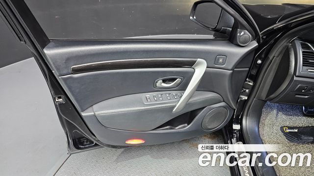 Renault Korea SM7 Nova LPLI 2.0 LPe Disabled 2019 — фото 24