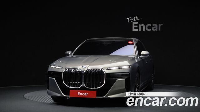 BMW 7 Series (G70) 740i xDrive M Sport Limited 2026 — фото 3