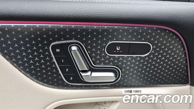 Mercedes-Benz GLB-Class (X247) GLB200 d 2024 — фото 16