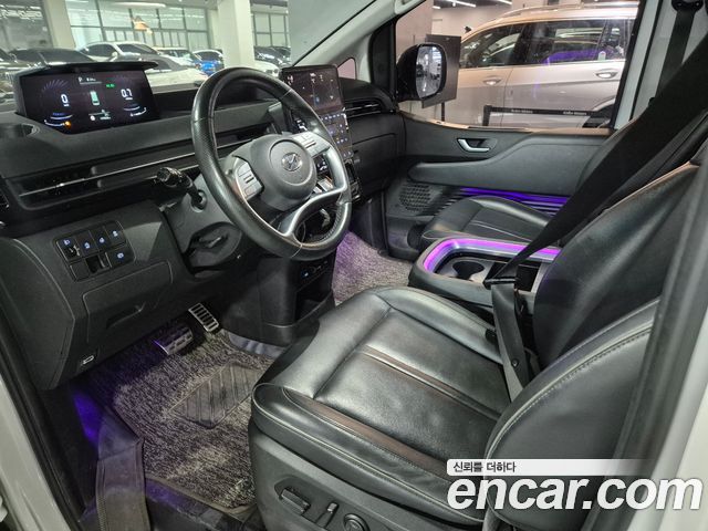 Hyundai Staria Lounge 9-Seater Prestige 2022 — фото 15