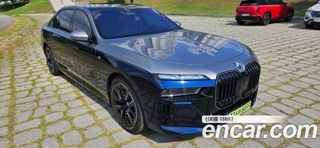 BMW 7 Series (G70) 750e xDrive M Sport 2025 — фото 7