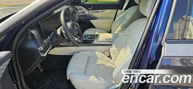 BMW 7 Series (G70) 750e xDrive M Sport 2025 — фото 10