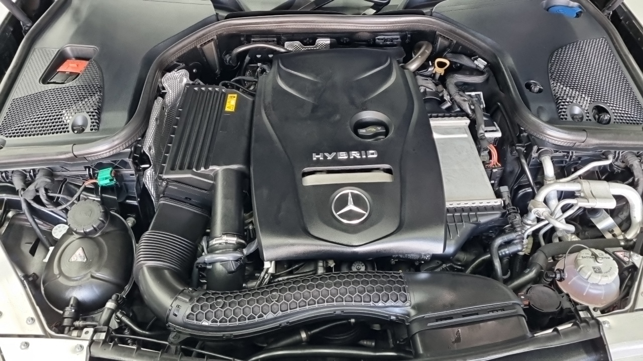 Mercedes-Benz E-Class (W213) E300e Exclusive 2019 — фото 7