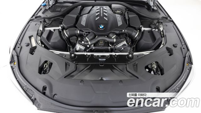 BMW 8 Series (G15) M850i xDrive Gran Coupe 2023 — фото 6
