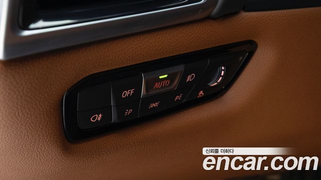 BMW 8 Series (G15) M850i xDrive Gran Coupe 2023 — фото 18