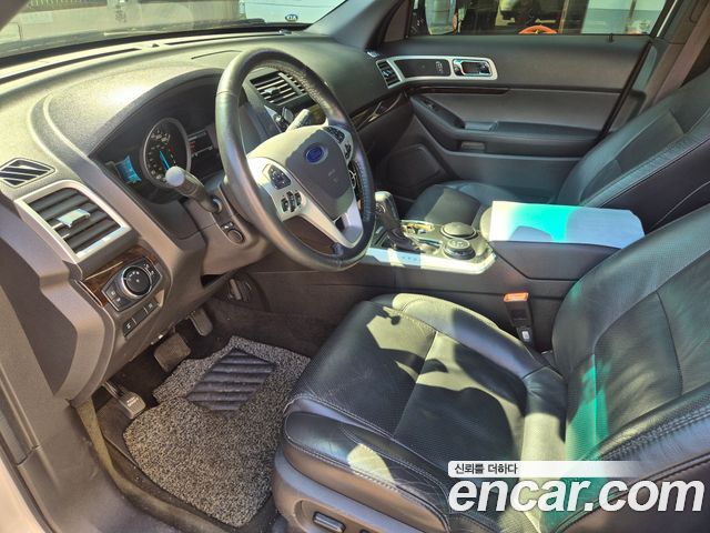 Ford Explorer 3.5 Limited 4WD 5th 2014 — фото 15