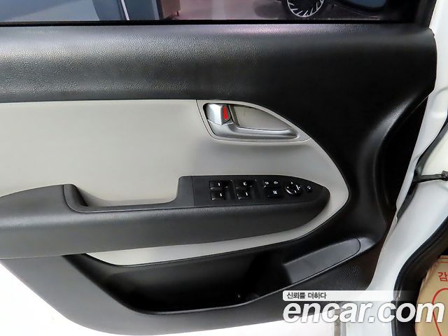 Kia Ray Van 2-Seater Prestige Special 2023 — фото 18