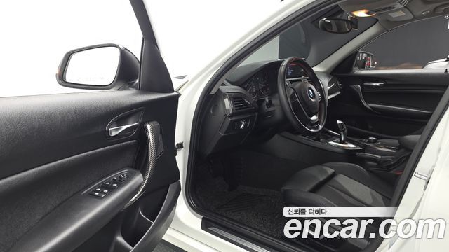 BMW 1 Series (F20) 118d Sport 5Door 2017 — фото 10