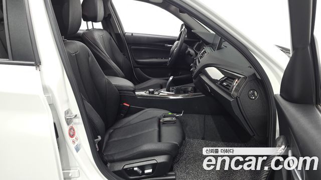 BMW 1 Series (F20) 118d Sport 5Door 2017 — фото 12