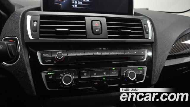 BMW 1 Series (F20) 118d Sport 5Door 2017 — фото 17