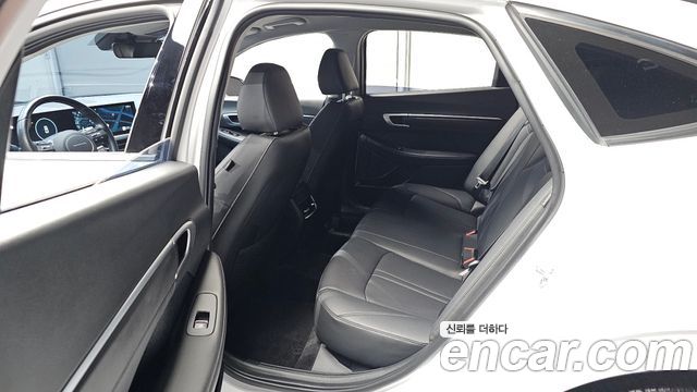 Hyundai Sonata The Edge (DN8) 2.0 Premium 2024 — фото 15