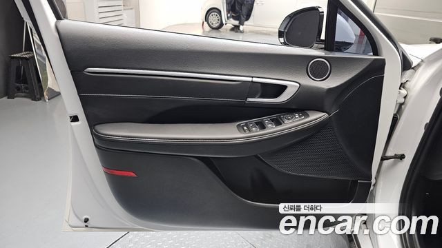 Hyundai Sonata The Edge (DN8) 2.0 Premium 2024 — фото 30