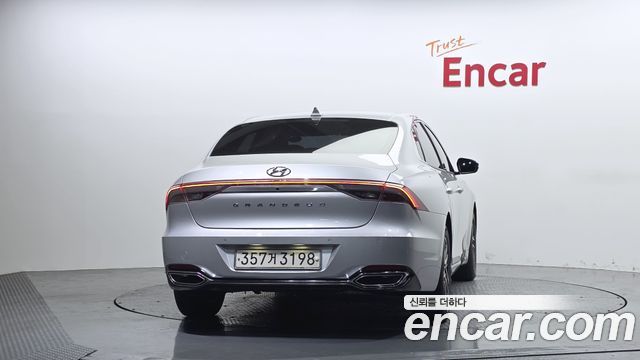 Hyundai Grandeur (IG) 3.0 LPi (Taxi) Deluxe 2023 — фото 4