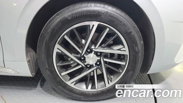 Hyundai Grandeur (IG) 3.0 LPi (Taxi) Deluxe 2023 — фото 21