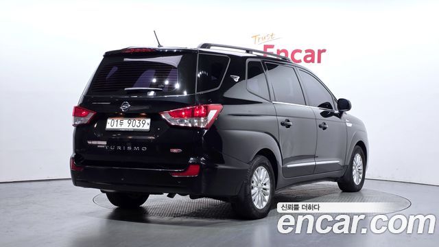 KG Mobility (SsangYong) Korando Turismo 4WD TX 9-seater 2017 — фото 2